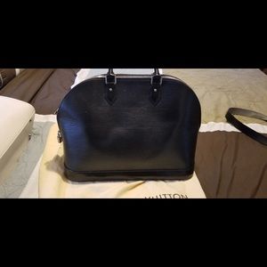 Louis Vuitton Epi Alma Gm